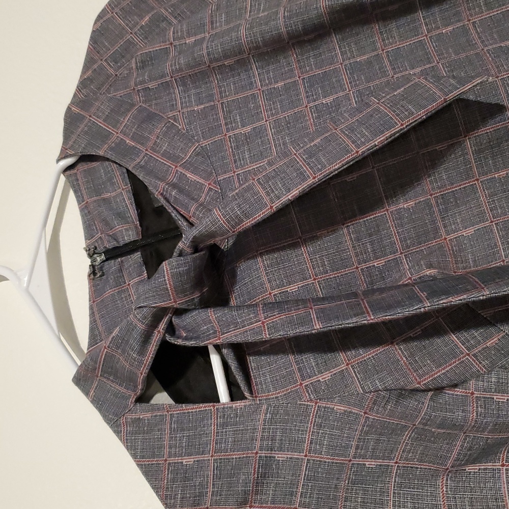 ALTON GRAY DRESS - Picture 8 of 10